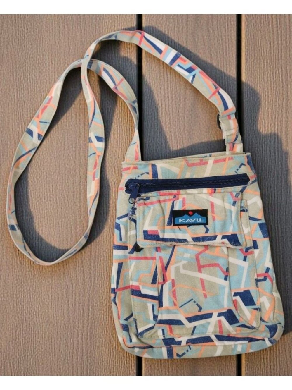 Kavu Keeper Crossbody Canvas Bag Purse Geometric Pockets
